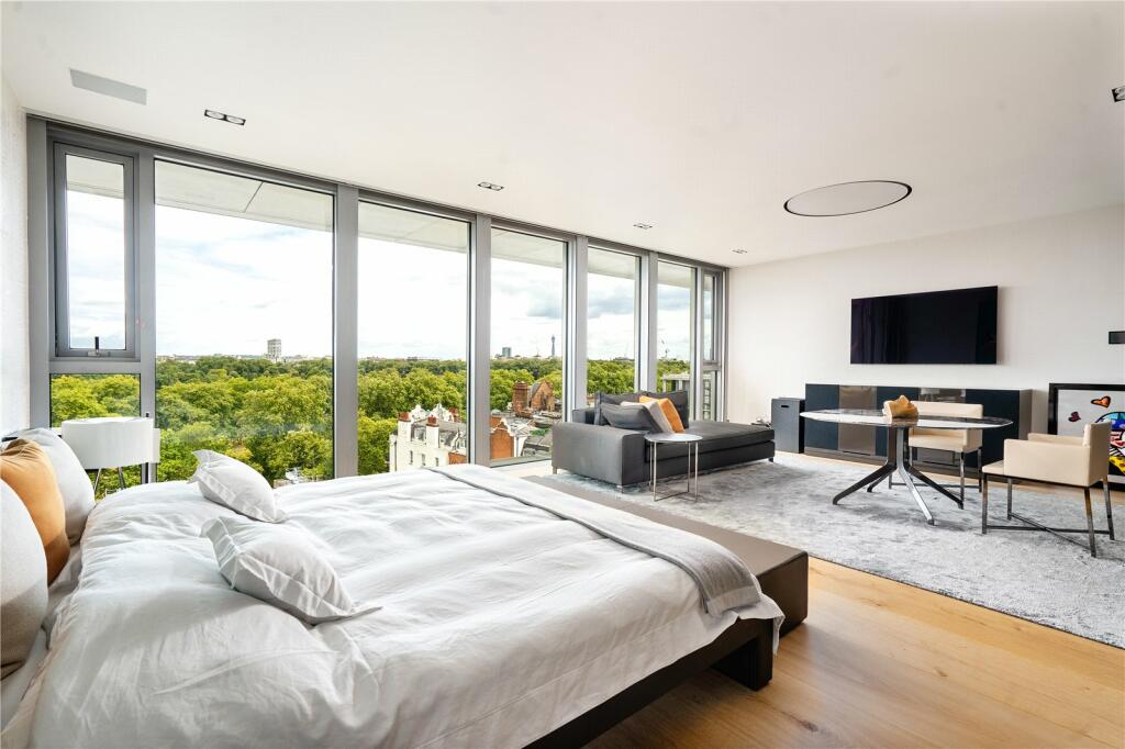 5 bedroom penthouse for sale in The Knightsbridge Apartments, 199 Knightsbridge, London, SW7